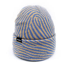 THEORIES BRAND ~ IMPOSSIBLE THEORIES Beanie Blue / Cream