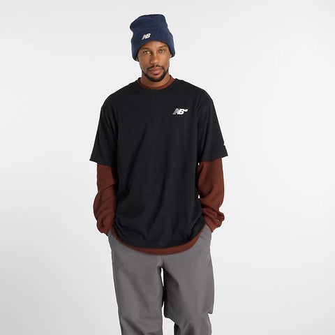NB Numeric Small Logo T-Shirt * Black *