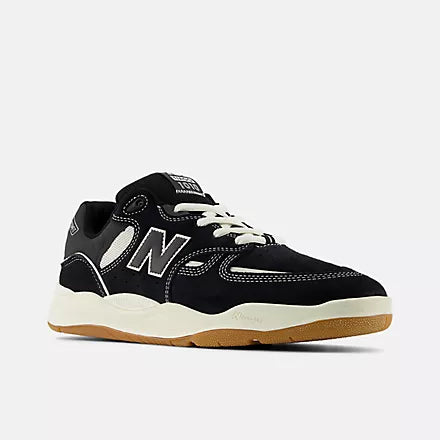 NB Numeric ~ Tiago Lemos 1010 ( BLACK W/ SEA SALT)