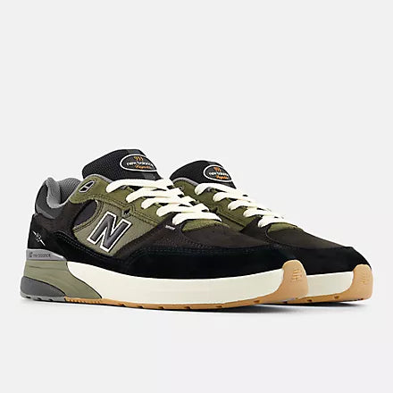 New Balance Numeric Andrew Reynolds 933